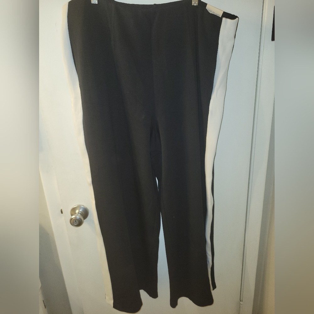 Lane Bryant Women's Plus High Wide Leg Pants in Black with White Stripe, size 22
